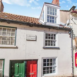 https://caedmon-cottage-uk43430.yorkshirehotels.net