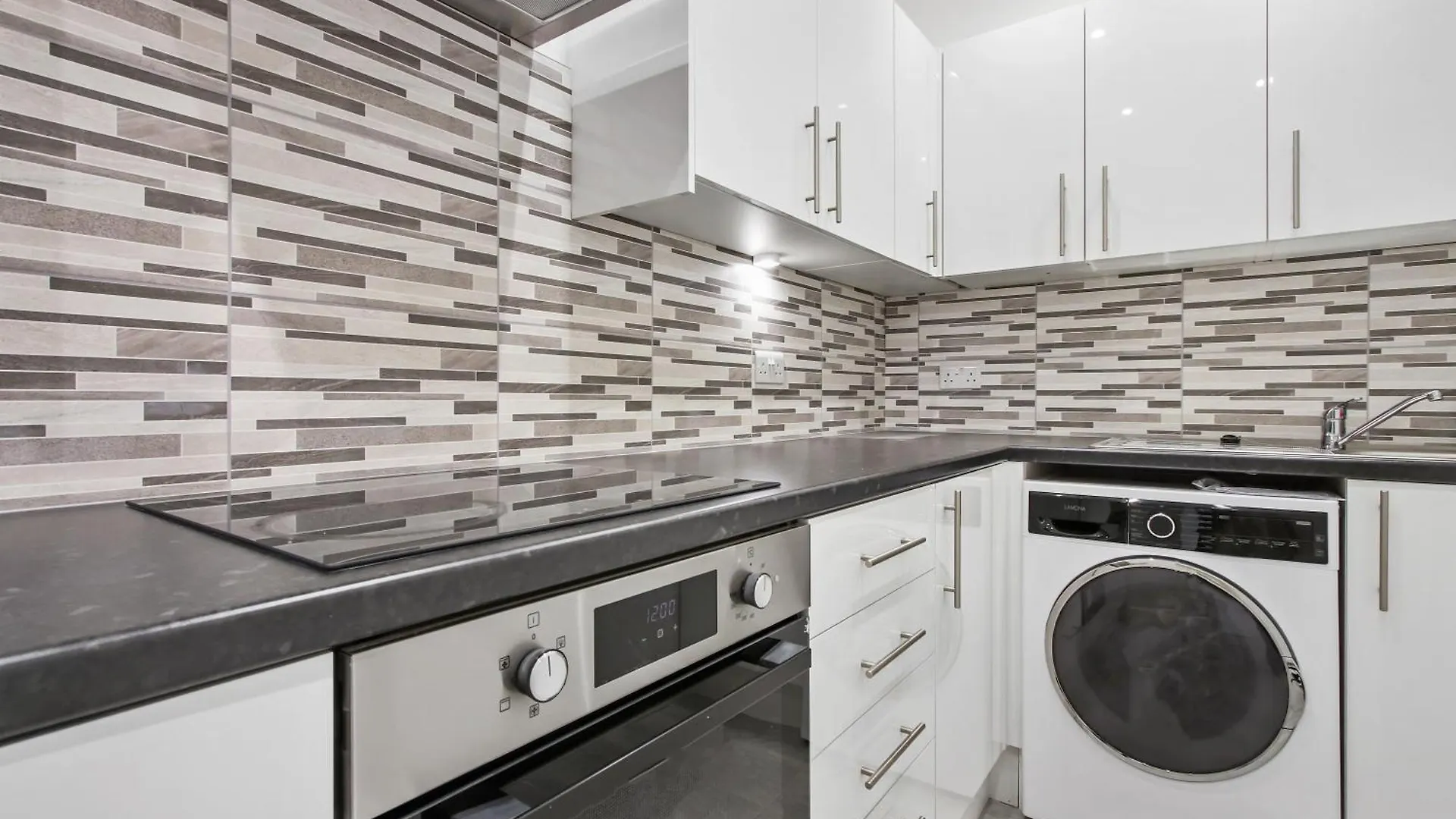 Heathrow Airport Studios With En-Suite 绍斯霍 英国